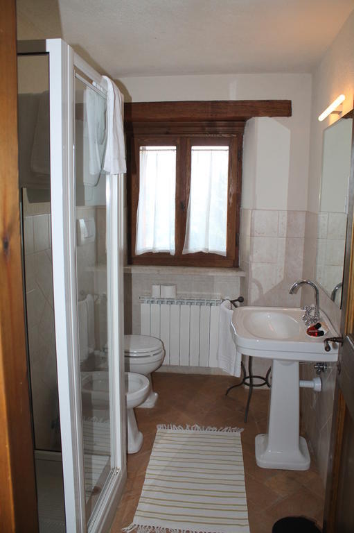 Agriturismo Poggio Della Rosa Amelia Habitación foto